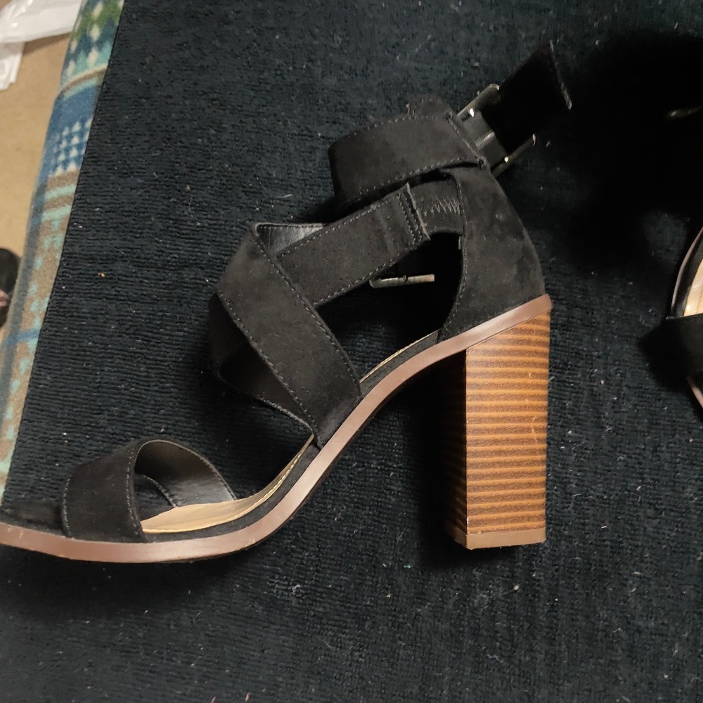 Black Forever 21 heels